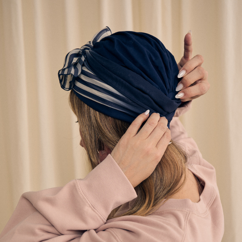 Cómo colocar el Turbante Beata para Oncología y Alopecia con Contorno de Cabello